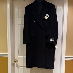 Sophisticated Black Double-Breasted Trench Coat